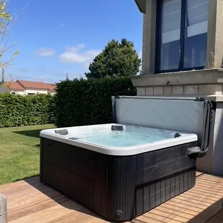 Vakantiehuis Maison Gabriel - Jacuzzi Pogny
